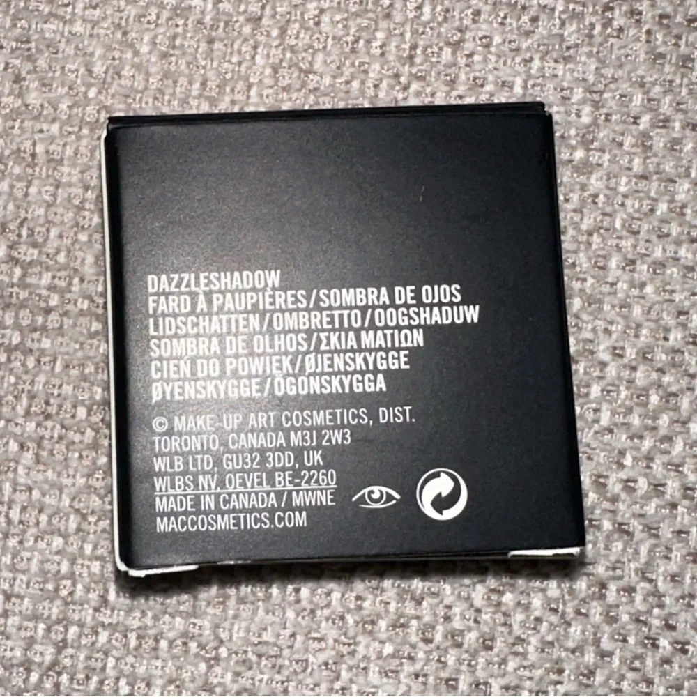 MAC Dazzleshadow Eyeshadow - Dazzle Style